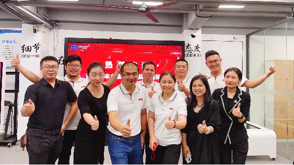 中億?？萍細g迎印度客戶朋友蒞臨參觀考察